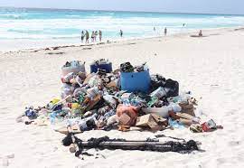 Playas de Cancún, sin freno en acumulación de basura