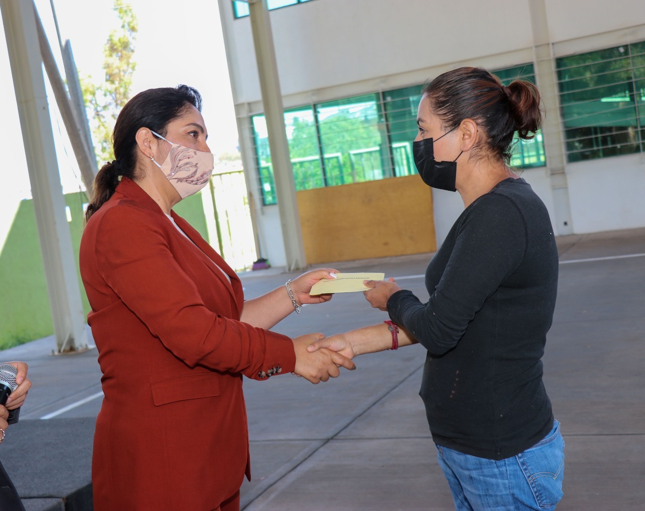 A través del SEDIF, entrega Gobierno de Zacatecas, donativos para gastos médicos