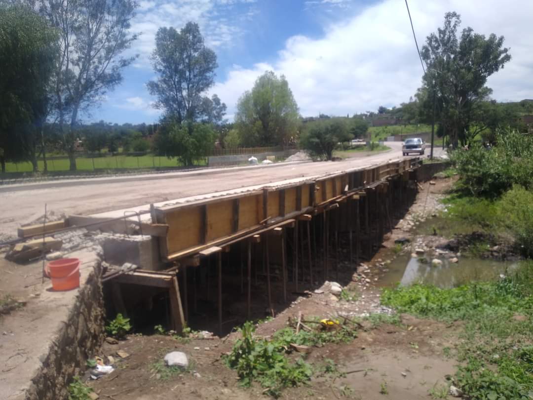 Invierte Gobierno de Zacatecas 13.9 mdp en infraestructura carretera en el municipio de Apulco