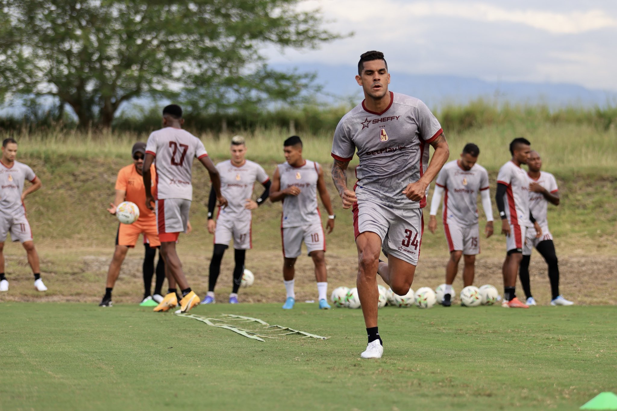 Deportes Tolima tiene un nuevo defensor central procedente de Europa