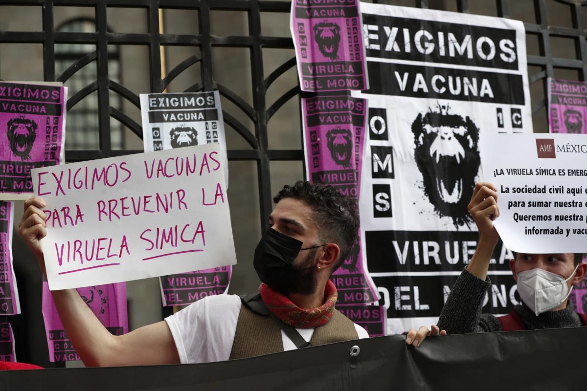 Activistas piden vacunas contra la viruela símica para personas con VIH