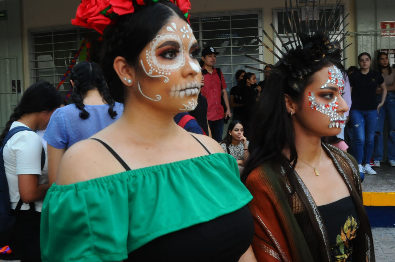 Celebra la FCA su Festival de Día de Muertos