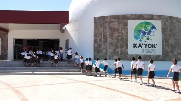 Recupera afluencia el planetario de Cancún