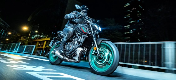 Yamaha mt-07 y mt-125 2023: evolución en las naked niponas